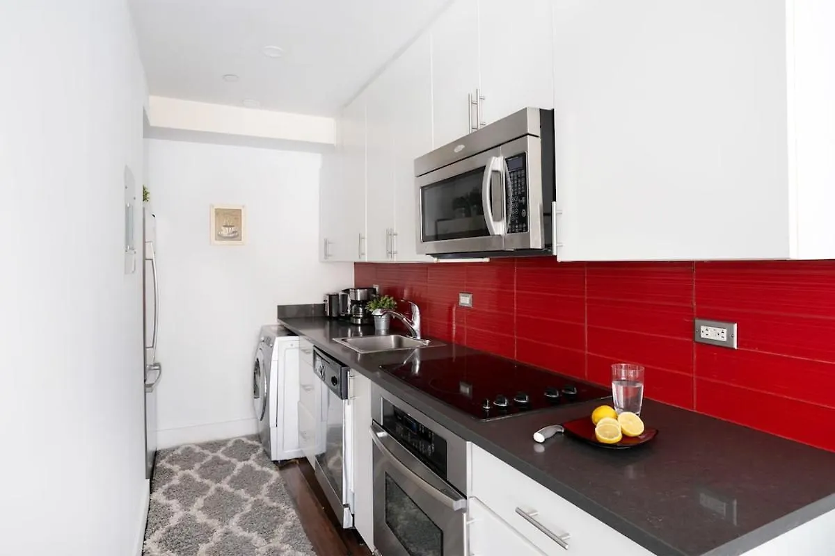 809-3A 1Br Columbus Circle Elevator W&D Apartment New York