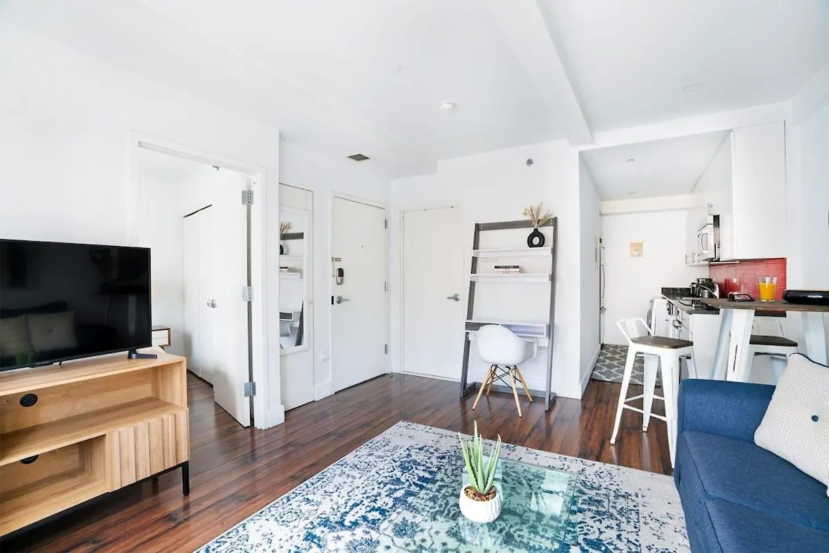 809-3A 1Br Columbus Circle Elevator W&D Apartment New York
